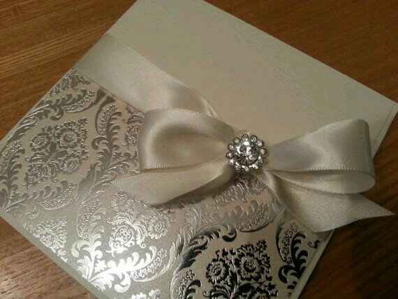 "combinaciones de colores en blanco y plateado - 26