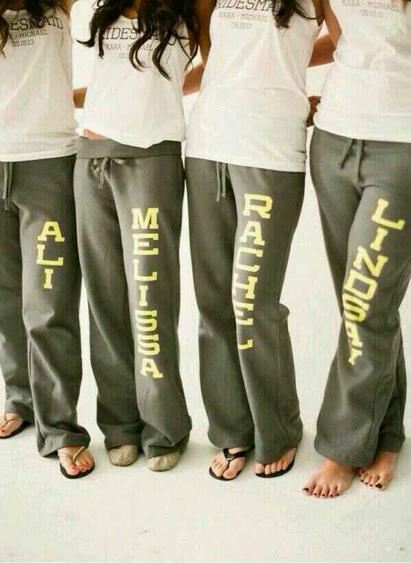 Playeras  y distintivos para la despedida - 7