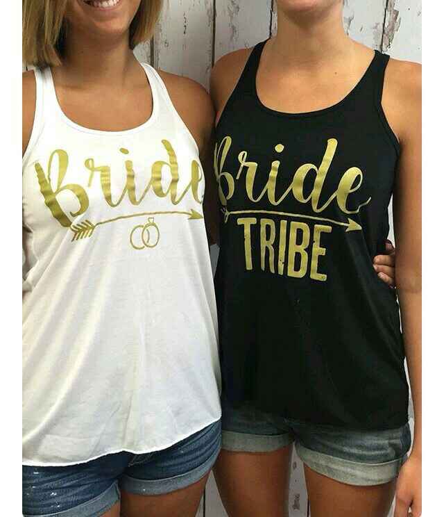 Playeras  y distintivos para la despedida - 12