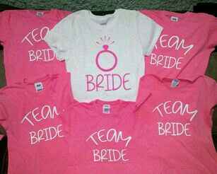 Playeras  y distintivos para la despedida - 17