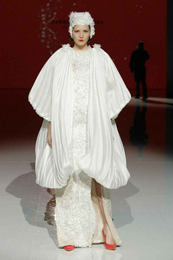  La colección Isabel Zapardiez 2018, para novias de inspiración oriental. - 25