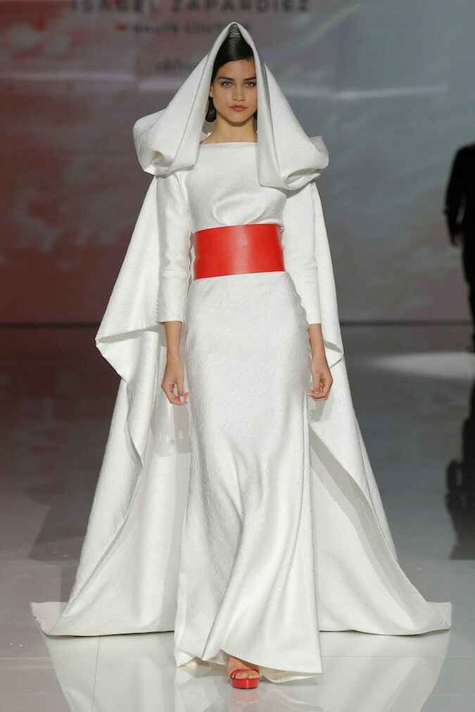  La colección Isabel Zapardiez 2018, para novias de inspiración oriental. - 30