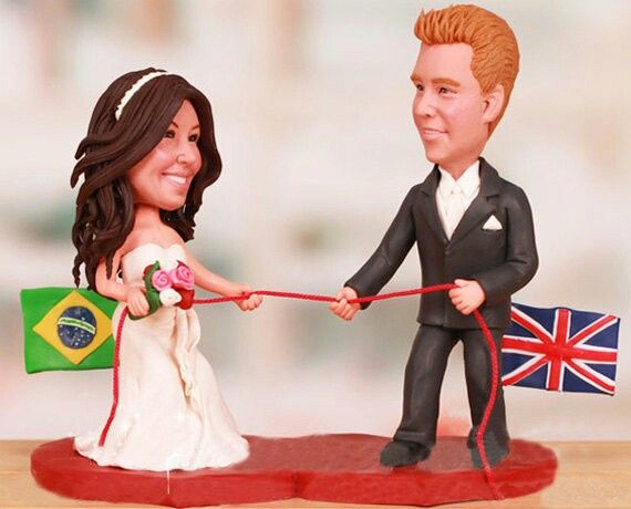  Cake toppers de parejas internacionales - 9
