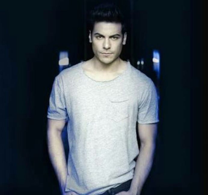 ¿Qué canción te hace pensar en tu FM o FE? - 1