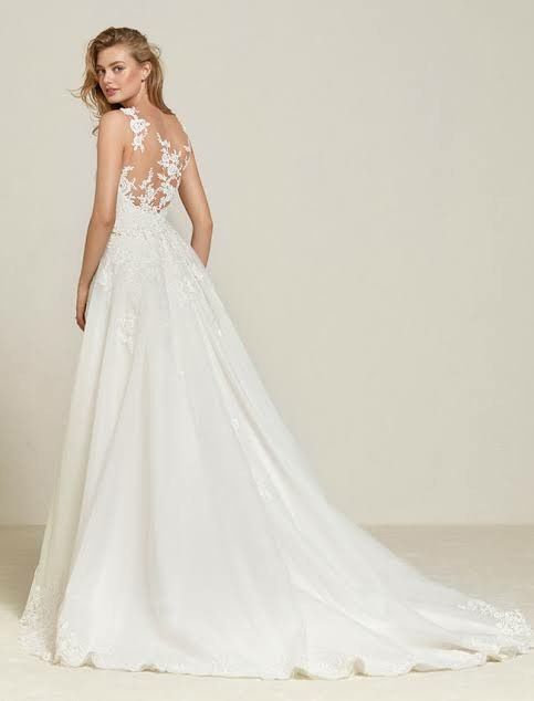 Si tu Fm tuviera que elegir tu vestido de boda.. - 1