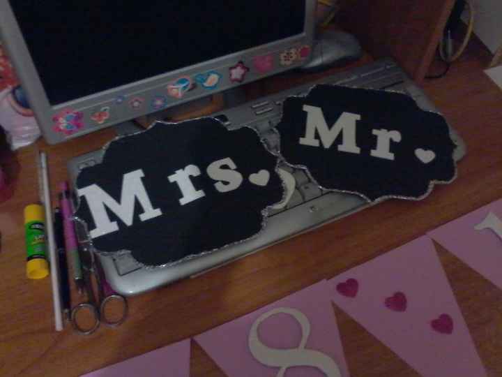 Letrero para mi photo Call MRS .. MR