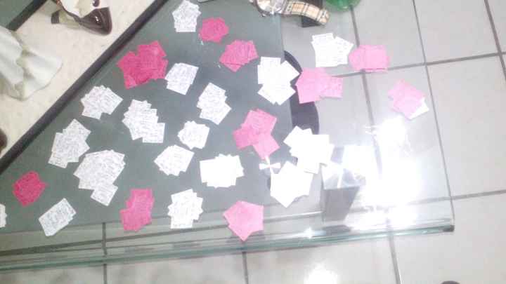 Etiquetas hot pink & blanco