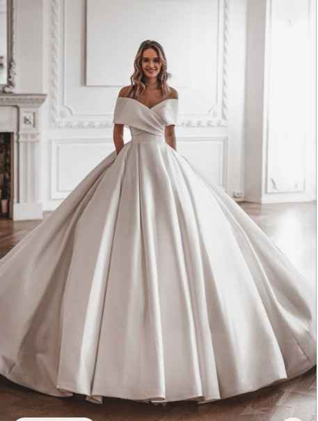 Vestido Liso, corte princesa y hombros caidos.... es un sueño