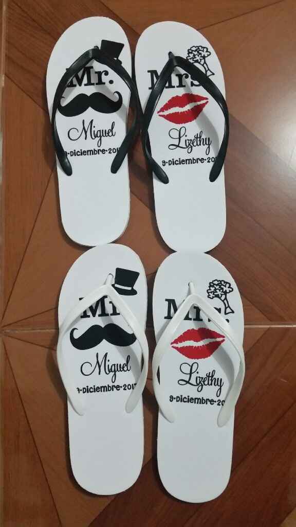 Ya llegaron nuestras sandalias!! - 1