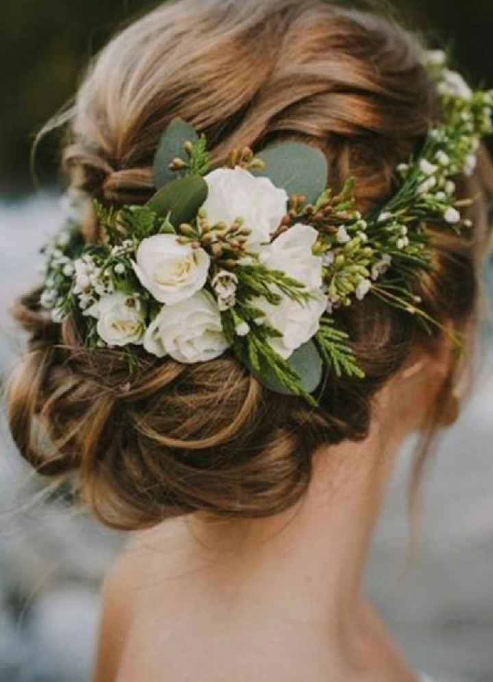 Tocado ¿natural o artificial peineta tiara? 🌿👑 - 2