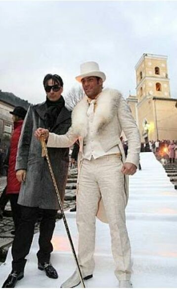 Ahora le toca a ellos: los novios peor vestidos :) - 7