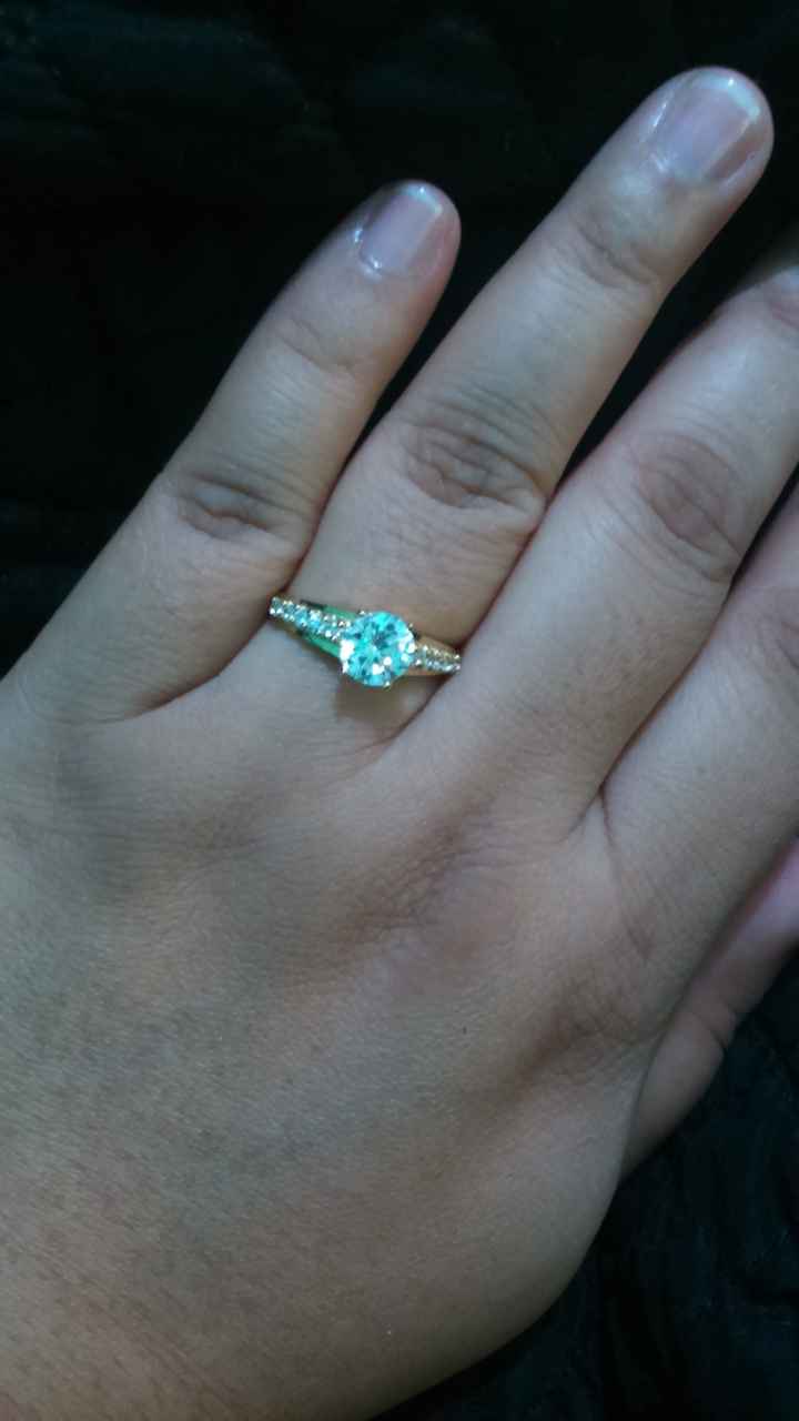 Mi anillo de compromiso  - 1