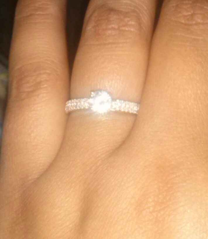 Mi anillo de compromiso  - 1