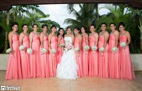 Color del vestido de las damas de honor - 1