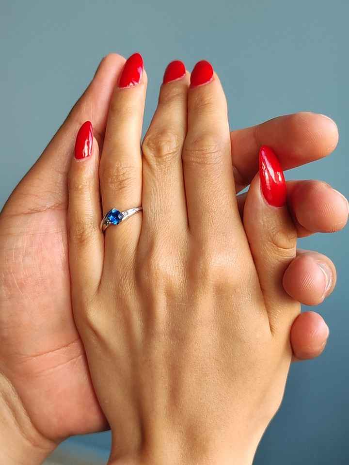 ¿Qué prefieren: un anillo de compromiso ostentoso o sencillo? 💍 - 1