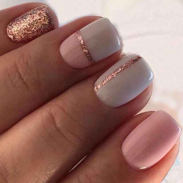  Inspiración de uñas en oro rosado - 1