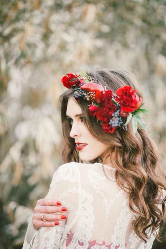  Tocado de flores rojas para la boda - 12