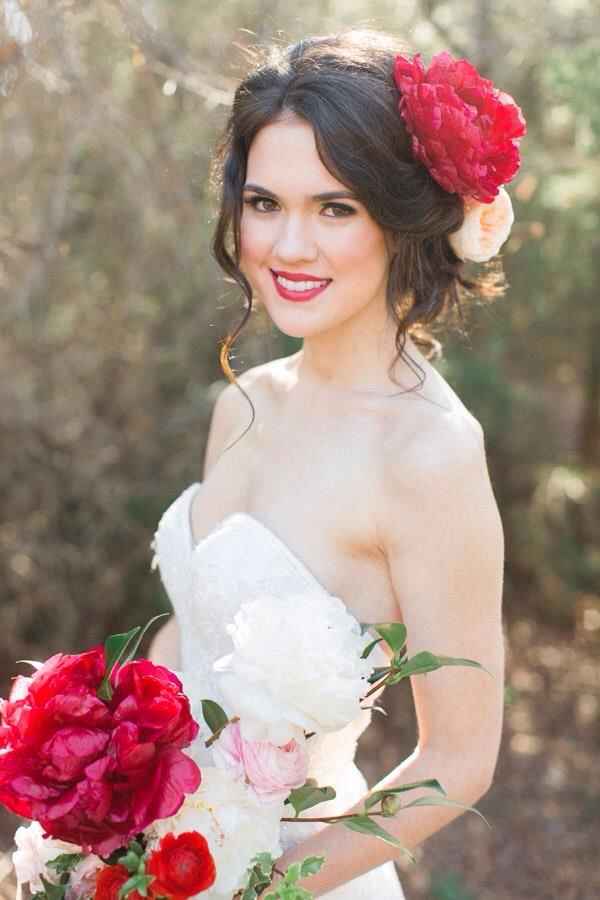  Tocado de flores rojas para la boda - 14