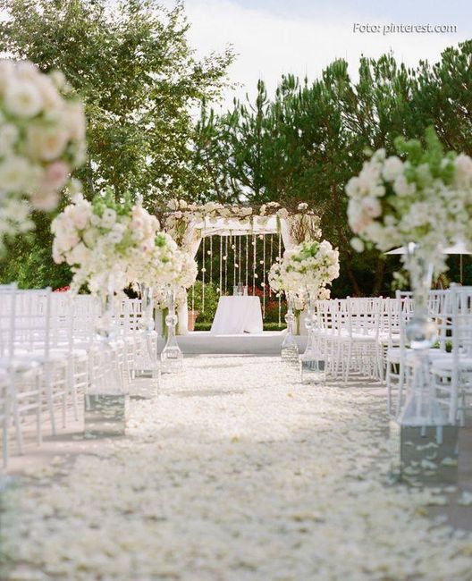 Linda entrada asìa el altar