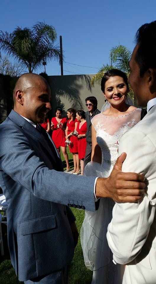 Entrega de mi hermano a mi esposo