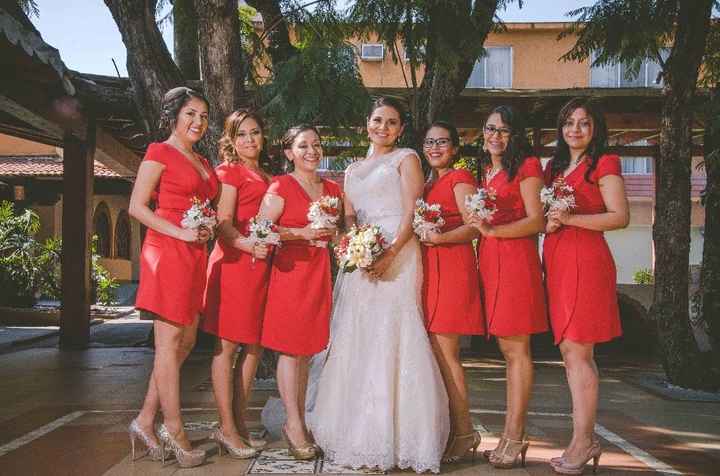 Novia y damas