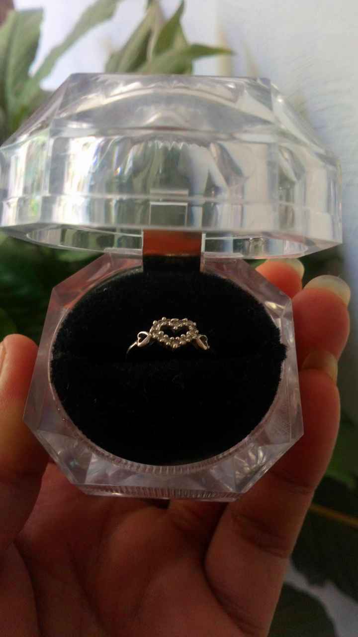 Mi anillo de compromiso, Zuleyma 1