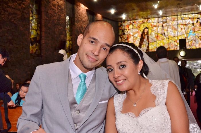 novios felices