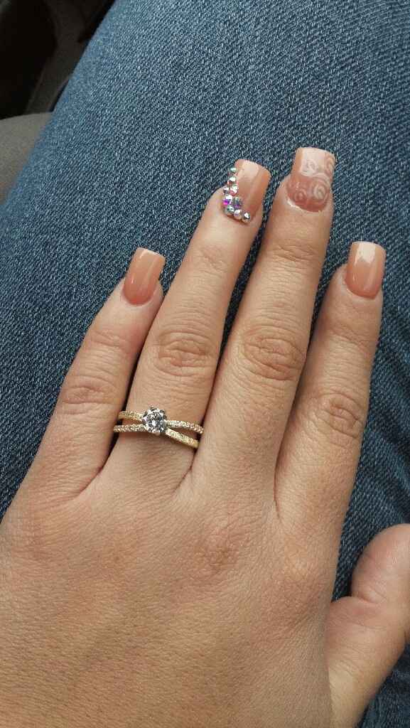 Anillo de compromiso con zirconia? - 1