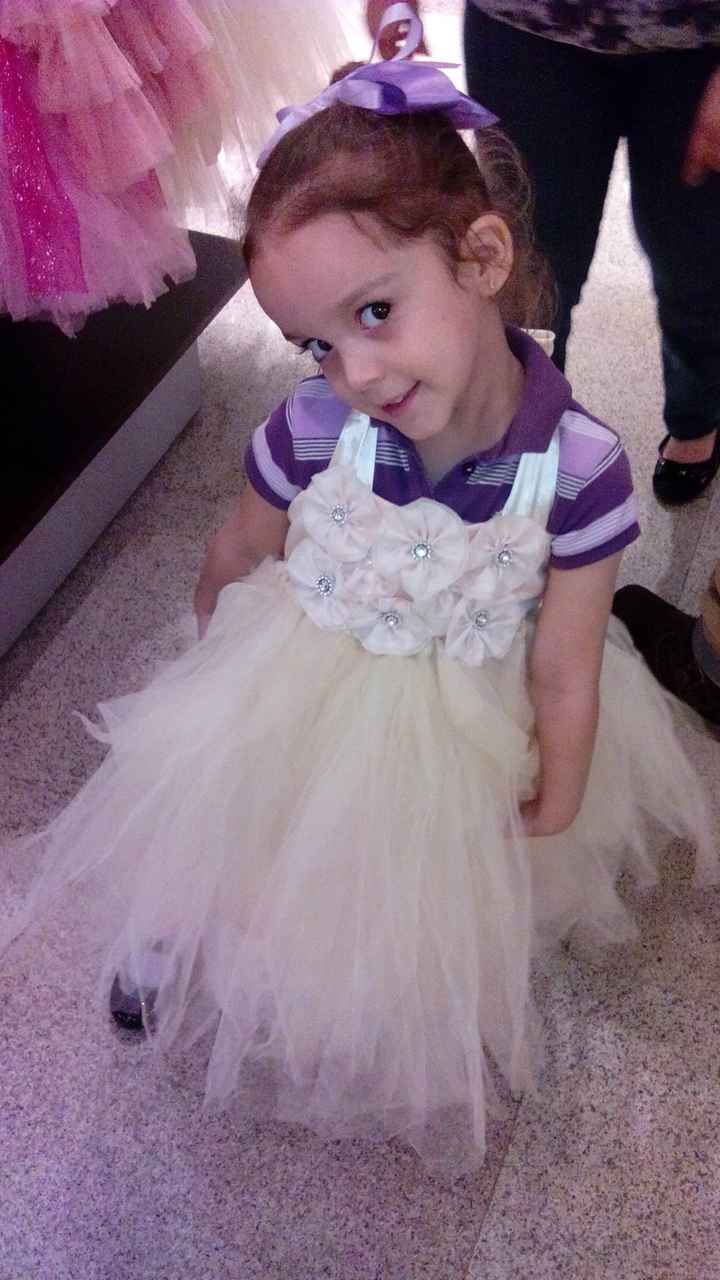 Ya tienen el vestido de su flowergirl? - 2