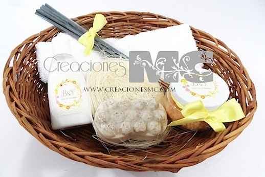 Mesa de suvenirs - 1