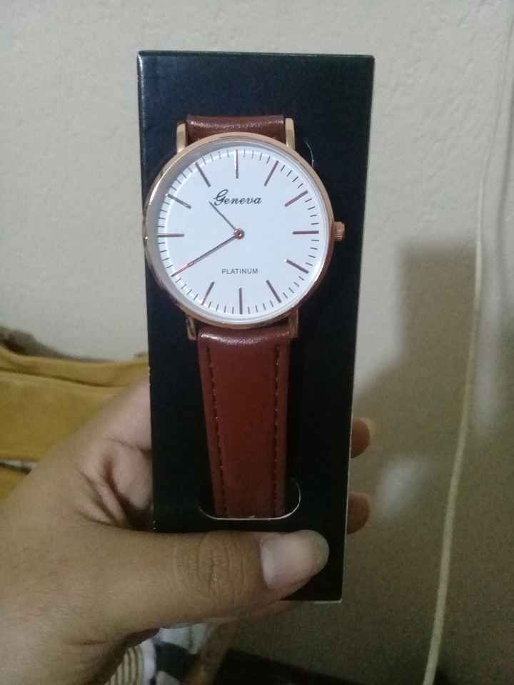 Este es el reloj que ya tengo, solo lo pondré en una cajita bonita y le haré una almohadilla para qu