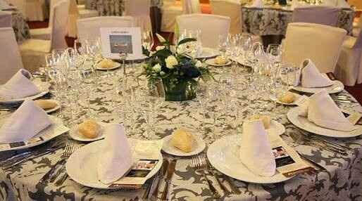 Montaje de mesas💜 - 20