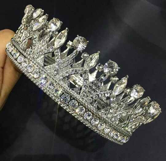 Coronas, tocados y diademas❤ - 16