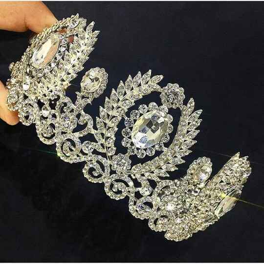 Coronas, tocados y diademas❤ - 25