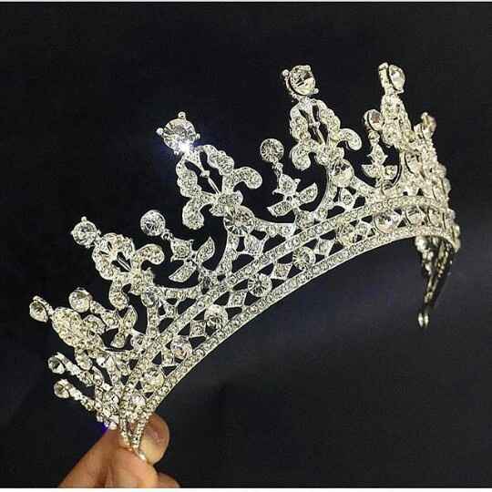 Coronas, tocados y diademas❤ - 28