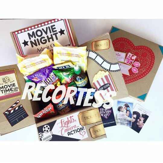 Movie night box 💜🎥💑🎬 - 6