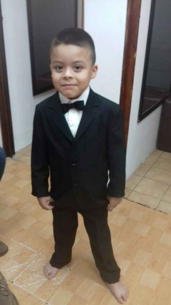  Los niños tambien se emocionan con la boda!🙋👰💙 - 1