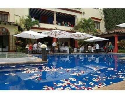 Decoracion de piscina en la boda - 7