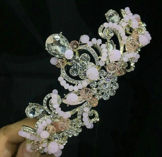 Coronas, tocados y diademas❤ - 17