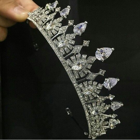 Coronas, tocados y diademas❤ - 23