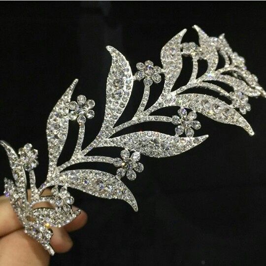 Coronas, tocados y diademas❤ - 24