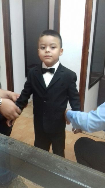  Los niños tambien se emocionan con la boda!🙋👰💙 - 2