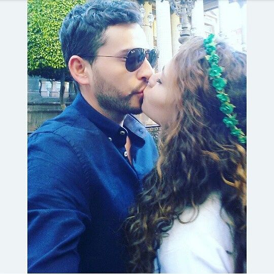 Si te tuvieras que casar en la misma fecha en que se hicieron novios.. 1