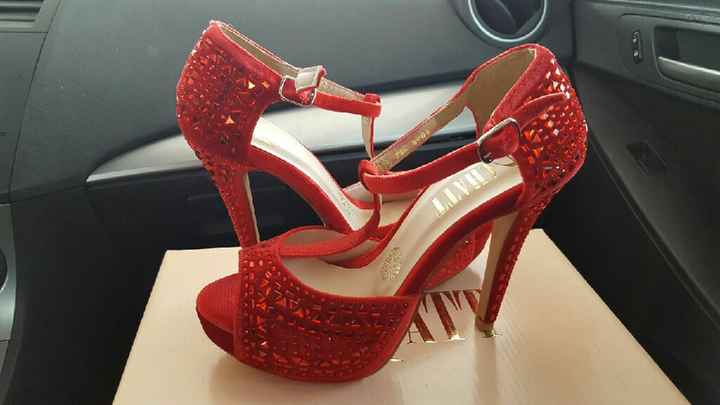 Zapatillas rojas - 1