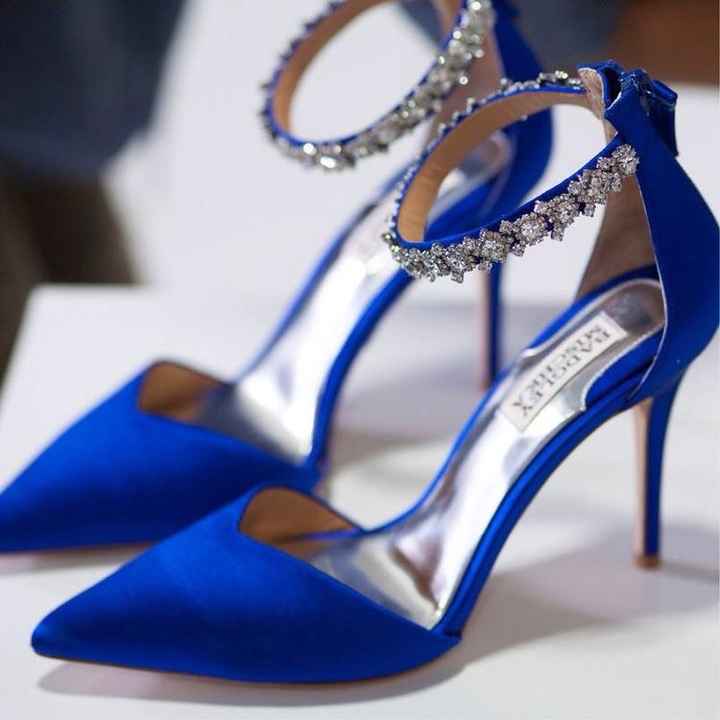 Comparte tus zapatos - 1