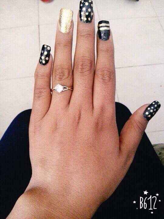 Presuman su anillo jeje - 1