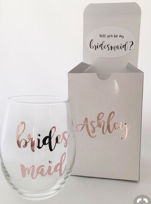 ¿como le pidieron a sus damas que fueran? - 1