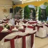 Arreglo del salon manteleria