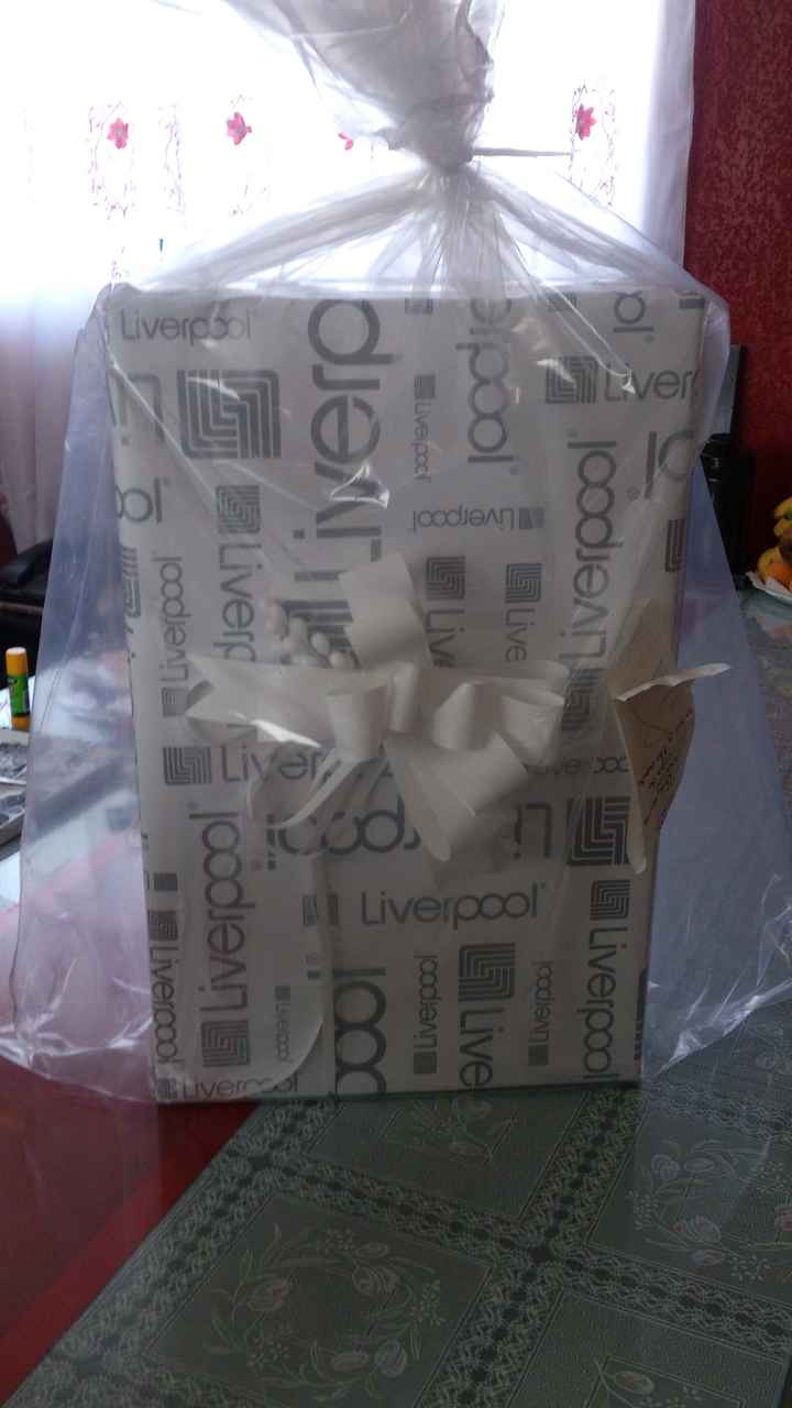 Nuestro primer regalo  - 1
