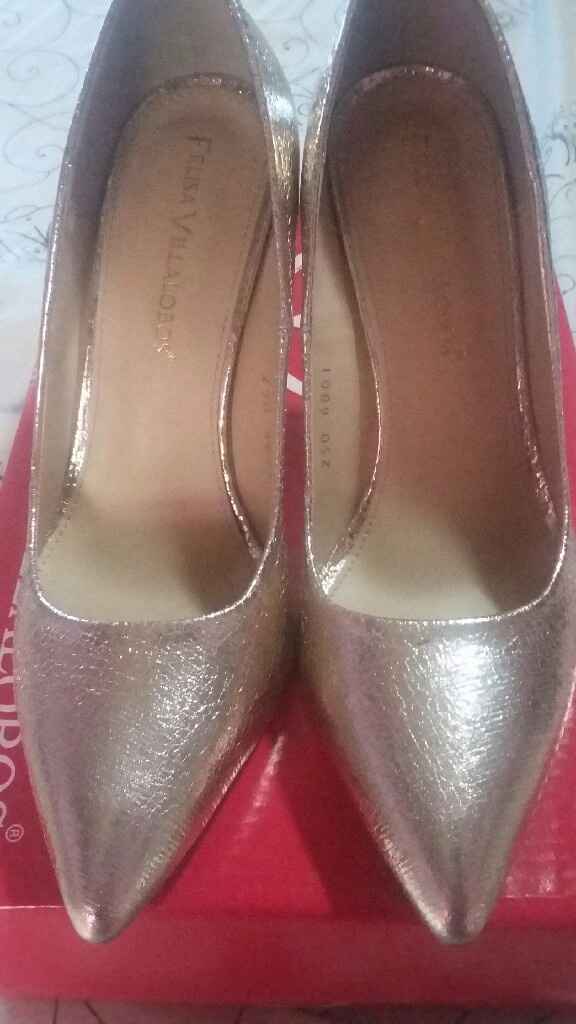 Zapatillas para mi despedida 👠 - 1